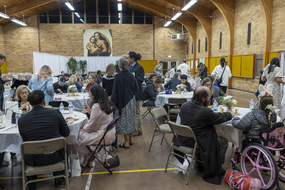 2026-StMary-EasterVigil (196 of 215).jpg